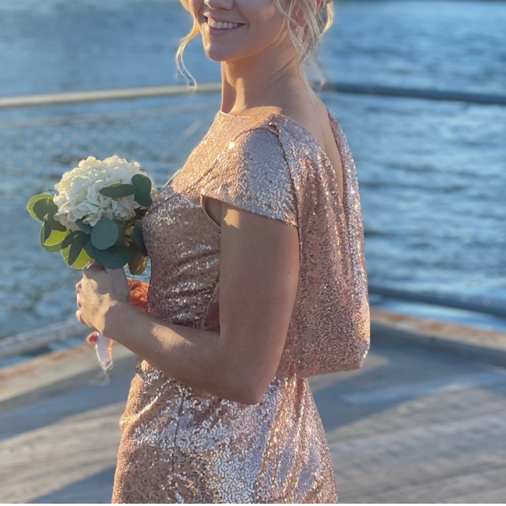 D.R.E.S.S MisShow Long Elegant Glitter Rose Gold Dress
